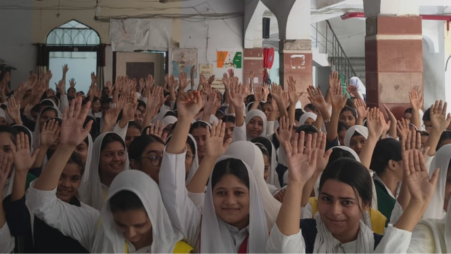 Students at an Aavishkaar Foundation programme
